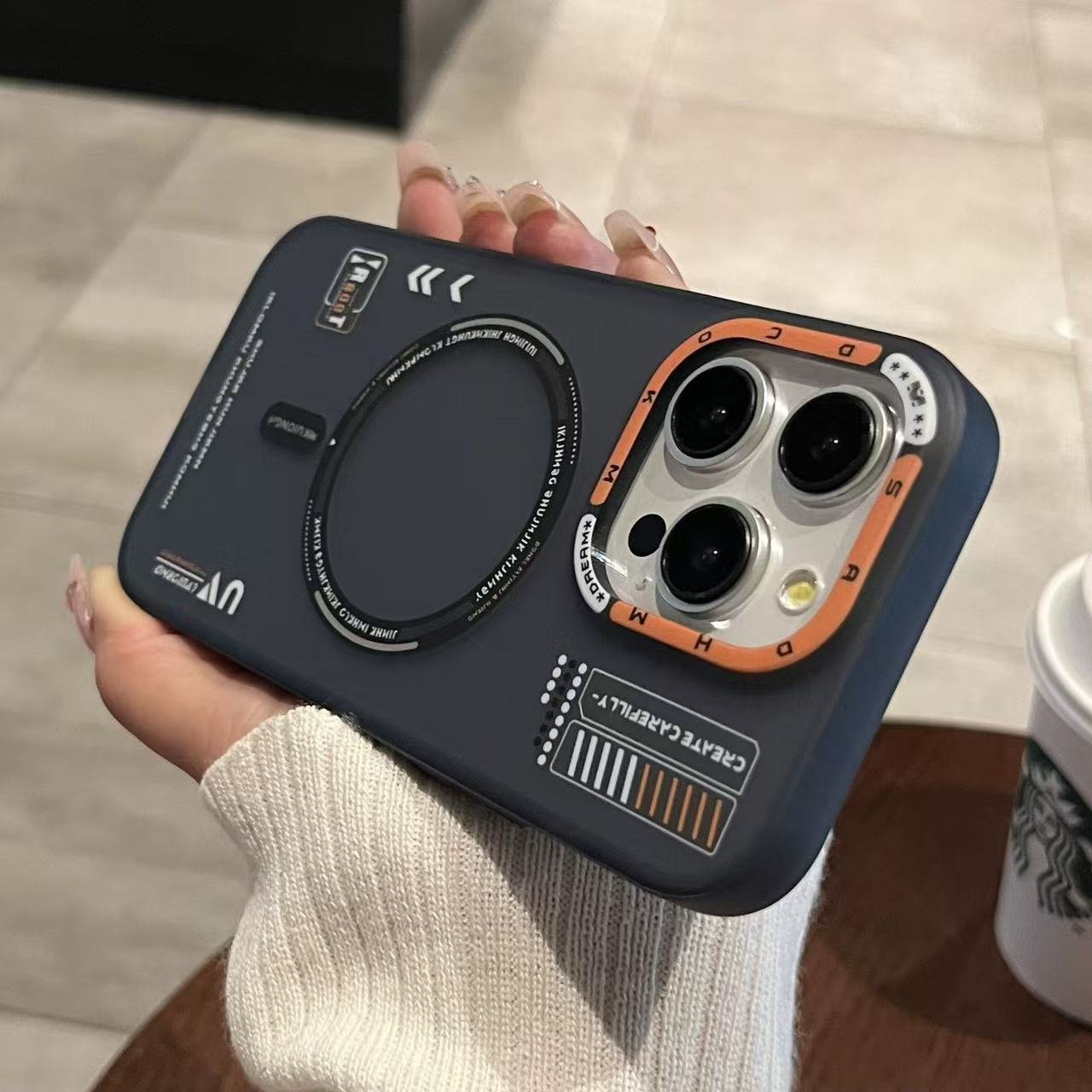 ✨ Coque Arrière en Silicone Véritable – Design Luxe avec Sangle Pour IPhone – Image 3